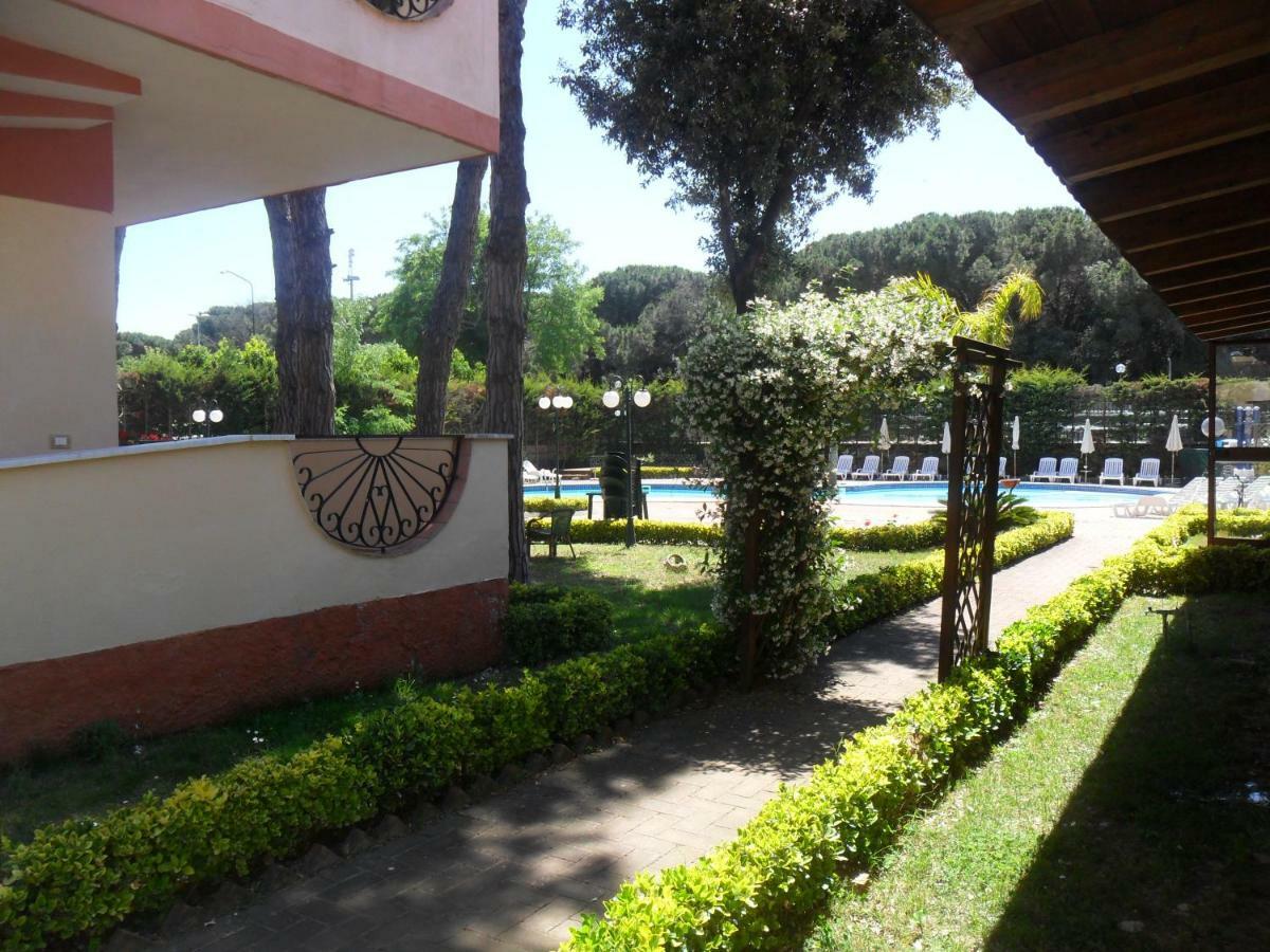 Thaire Resort Кастель Вольтурно Экстерьер фото