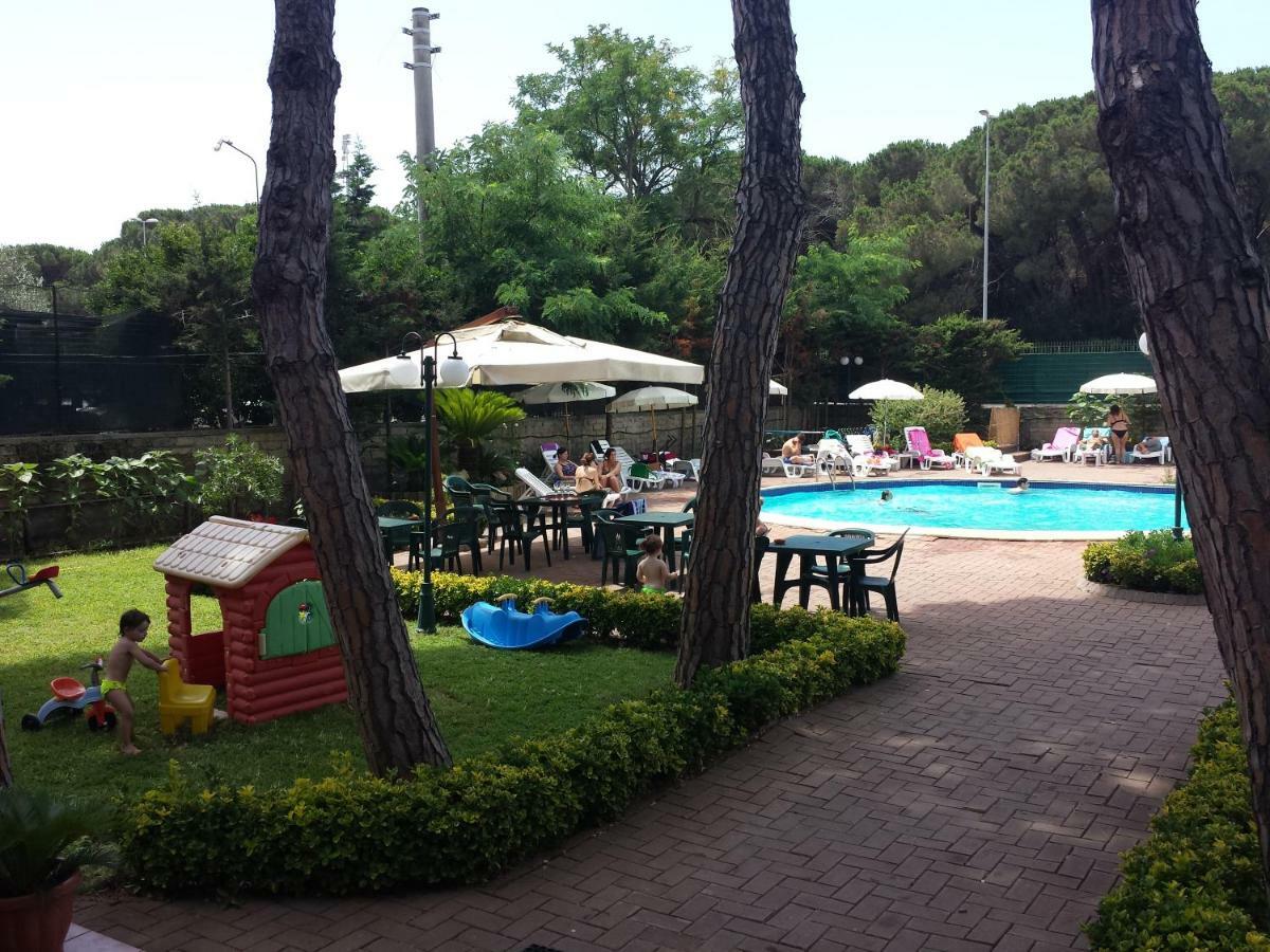 Thaire Resort Кастель Вольтурно Экстерьер фото
