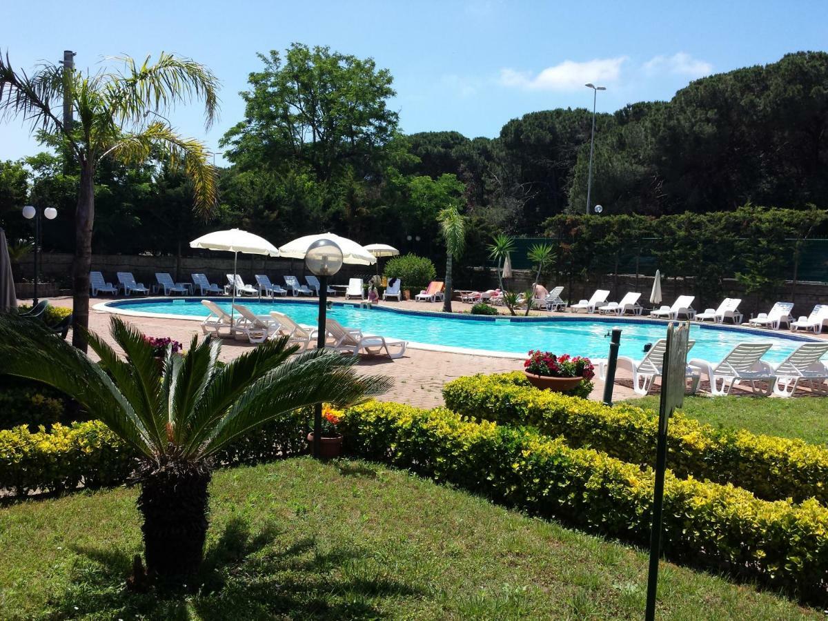 Thaire Resort Кастель Вольтурно Экстерьер фото