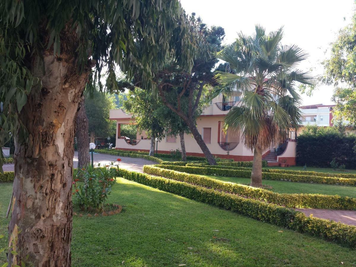 Thaire Resort Кастель Вольтурно Экстерьер фото